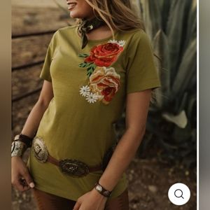 Rodeo Quincy Daisy Lou Embroidered Tee